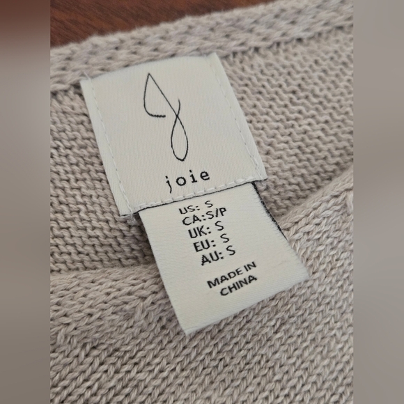 🆕️ Joie 100% Cotton Cream Color Short Sleeve V-Neck Sweater Size Small - Picture 9 of 10